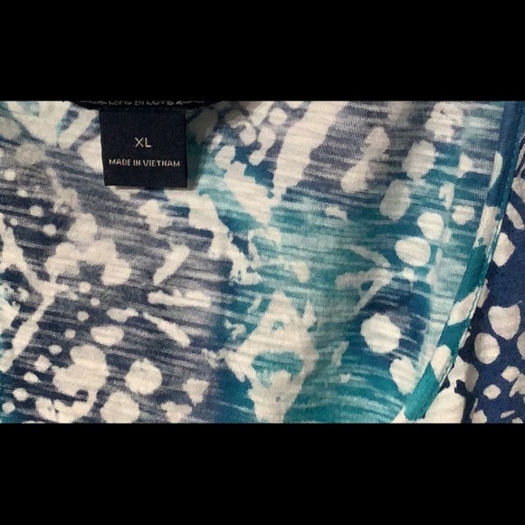 Lucky Brand - Sz XL - Abstract aquamarine turquoise Blue and White Tee - Picture 2 of 5
